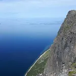 Beautiful View - Close To The Sea, Mountains And Nature Kvaloya