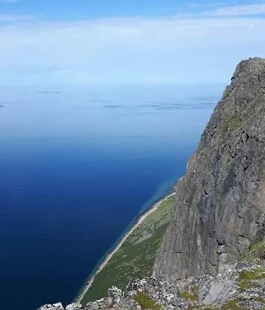 Beautiful View - Close To The Sea, Mountains And Nature Kvaloya