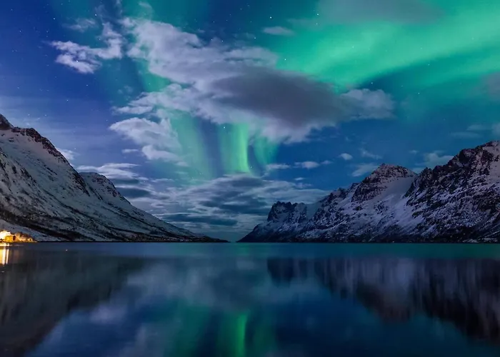 Beautiful View - Close To The Sea, Mountains And Nature Kvaloya